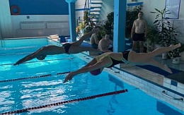 Студенты БГТУ приняли участие в соревнованиях по плаванию